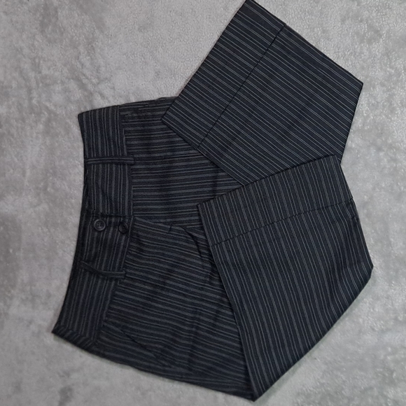 Tracy Evans pinstripe Capri size 7 - Picture 3 of 4